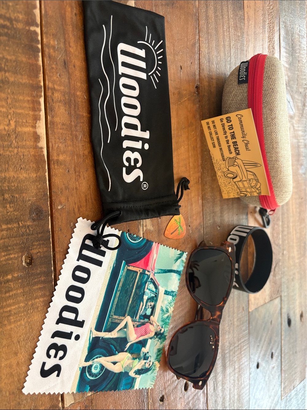 Woodies Tortoiseshell Sunglasses with case, guitar pick& cleaning cloth